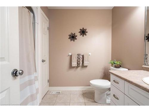 8503 Greenfield Crescent, Niagara Falls, ON - Indoor Photo Showing Bathroom