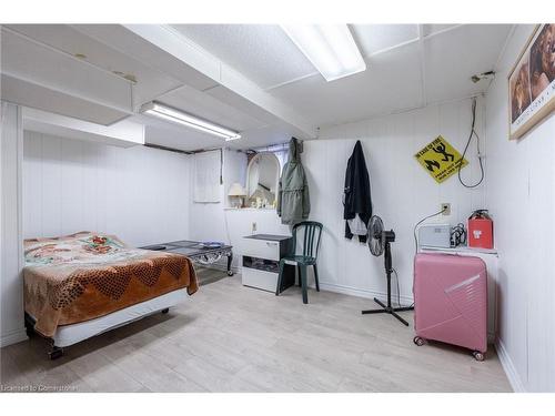 50 1/2 Clyde Street, Hamilton, ON - Indoor Photo Showing Laundry Room