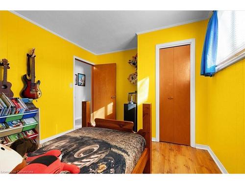 4407 Ontario Street, Lincoln, ON - Indoor Photo Showing Bedroom