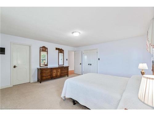 80 Margaret Avenue, Stoney Creek, ON - Indoor Photo Showing Bedroom