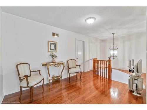 80 Margaret Avenue, Stoney Creek, ON - Indoor Photo Showing Other Room