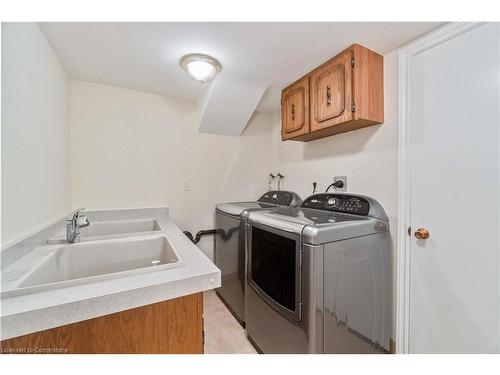 80 Margaret Avenue, Stoney Creek, ON - Indoor Photo Showing Laundry Room