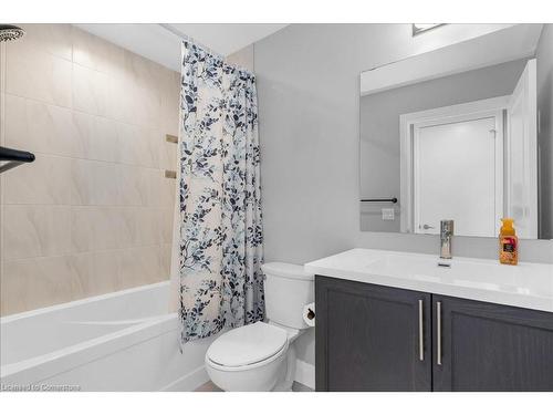 329-1 Redfern Avenue, Hamilton, ON - Indoor Photo Showing Bathroom