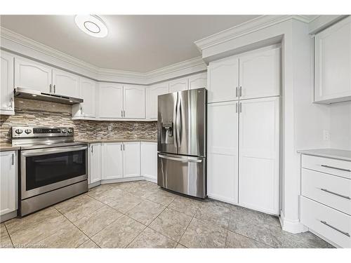 52-1150 Skyview Drive, Burlington, ON - Indoor Photo Showing Kitchen With Stainless Steel Kitchen