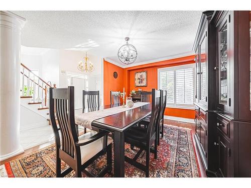 52-1150 Skyview Drive, Burlington, ON - Indoor Photo Showing Dining Room