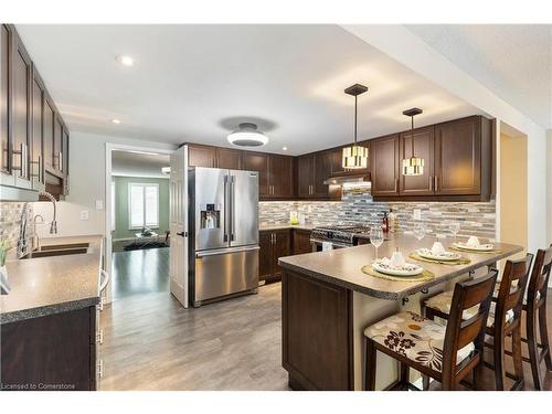 11 Waterford Crescent, Stoney Creek, ON - Indoor Photo Showing Kitchen With Stainless Steel Kitchen With Double Sink With Upgraded Kitchen