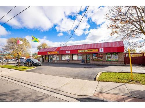 250 Welland Avenue, St. Catharines, ON 