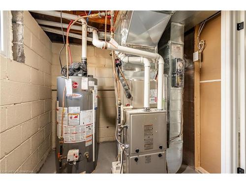 85 Walter Avenue N, Hamilton, ON - Indoor Photo Showing Basement