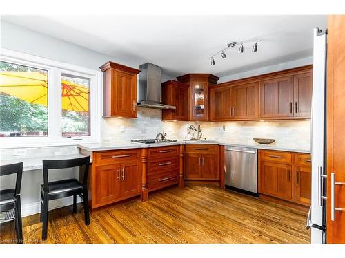 129 Parkview Drive, Ancaster, ON - Indoor Photo Showing Kitchen