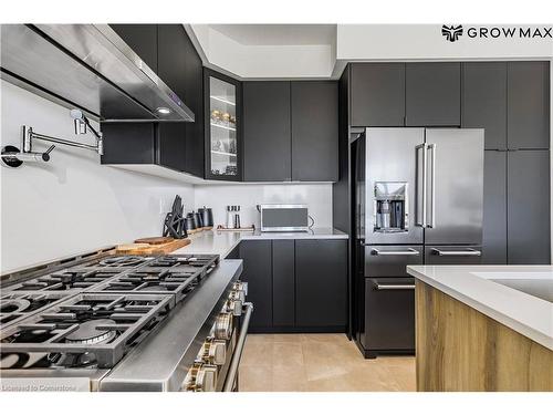 112 Freedom Crescent, Hamilton, ON - Indoor Photo Showing Kitchen With Stainless Steel Kitchen