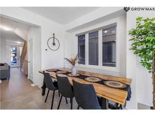 112 Freedom Crescent, Hamilton, ON - Indoor Photo Showing Dining Room