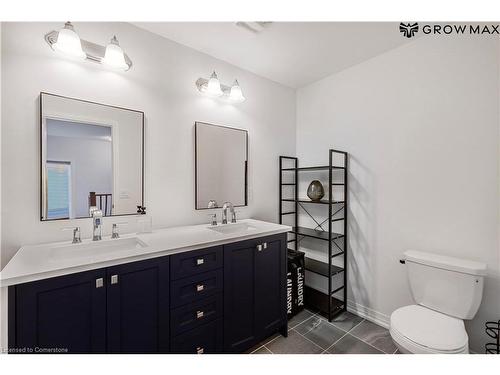 112 Freedom Crescent, Hamilton, ON - Indoor Photo Showing Bathroom