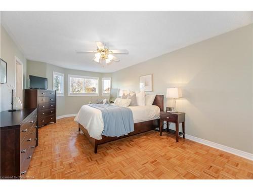 39 Coolspring Crescent, Bolton, ON - Indoor Photo Showing Bedroom