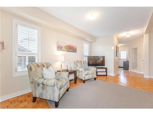 39 Coolspring Crescent, Bolton, ON - Indoor Photo Showing Living Room