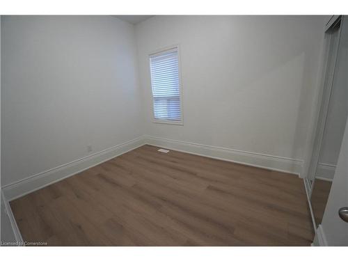 468 Mary Street, Hamilton, ON - Indoor Photo Showing Other Room