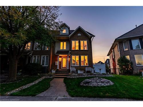 67 Sunvale Place, Stoney Creek, ON - Outdoor With Facade