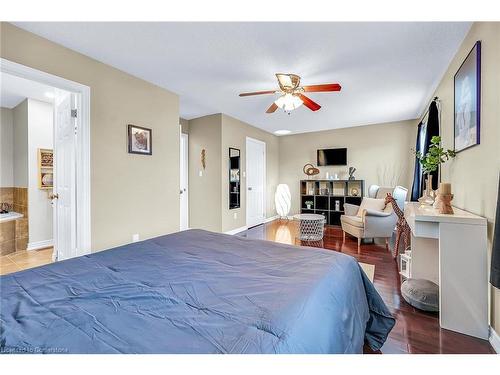 250 Fall Fair Way, Hamilton, ON - Indoor Photo Showing Bedroom