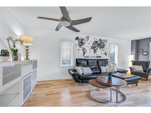 250 Fall Fair Way, Hamilton, ON - Indoor Photo Showing Living Room