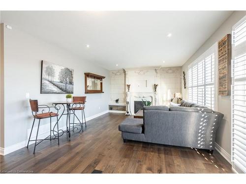 8 Cesar Place, Ancaster, ON - Indoor Photo Showing Living Room With Fireplace