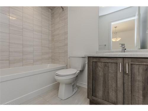 56-461 Blackburn Drive, Brantford, ON - Indoor Photo Showing Bathroom