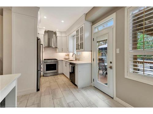 42 Stevenson Street, Hamilton, ON - Indoor Photo Showing Kitchen With Upgraded Kitchen