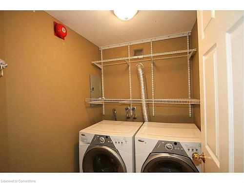 404-1237 North Shore Boulevard, Burlington, ON - Indoor Photo Showing Laundry Room