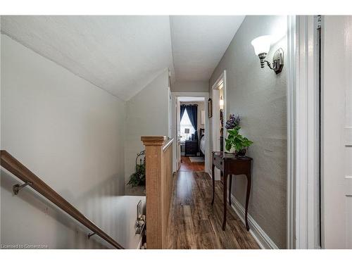 52 Mayflower Avenue, Hamilton, ON - Indoor Photo Showing Other Room