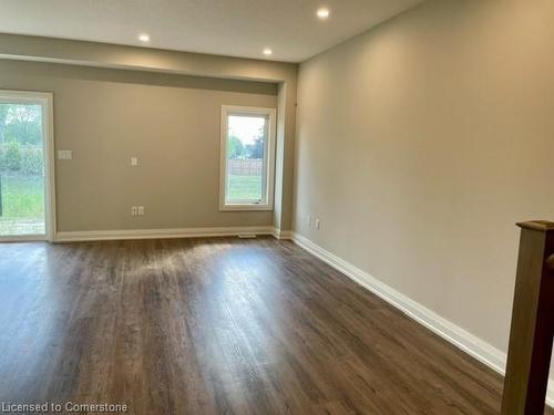 8 Bayberry Lane, Hamilton, ON - Indoor Photo Showing Other Room