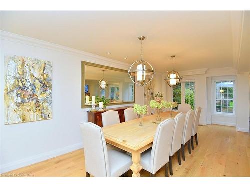 13-3333 New Street, Burlington, ON - Indoor Photo Showing Dining Room