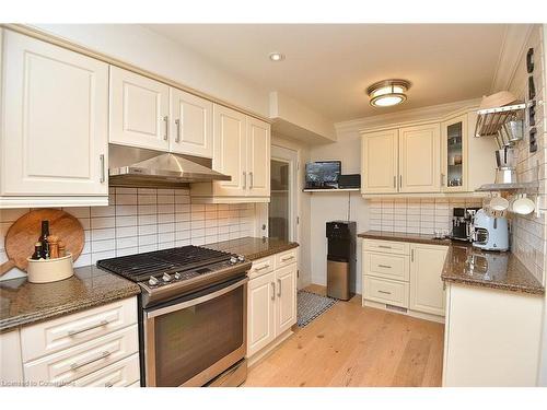 13-3333 New Street, Burlington, ON - Indoor Photo Showing Kitchen