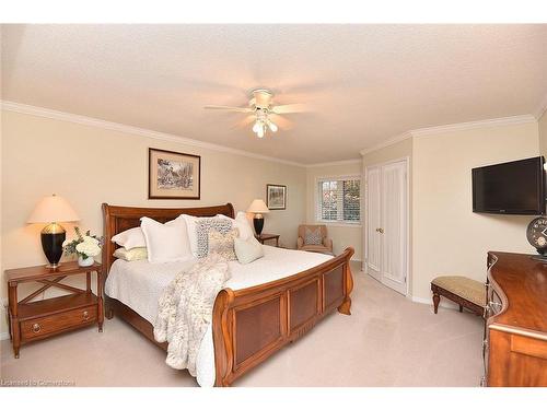 13-3333 New Street, Burlington, ON - Indoor Photo Showing Bedroom