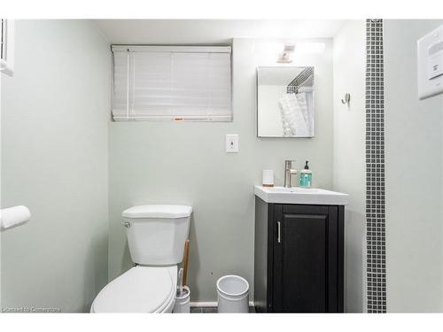 28 Britannia Avenue, Hamilton, ON - Indoor Photo Showing Bathroom