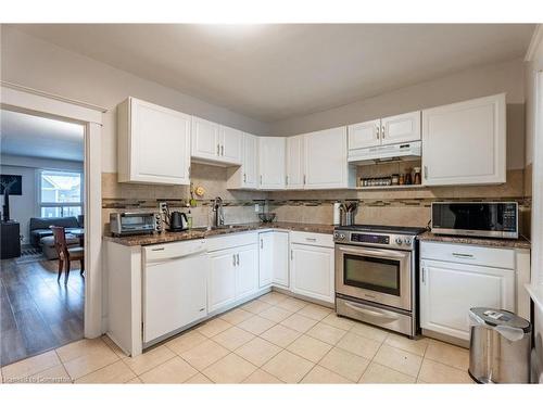 28 Britannia Avenue, Hamilton, ON - Indoor Photo Showing Kitchen