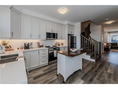 37-120 Court Drive, Paris, ON - Indoor Photo Showing Kitchen With Stainless Steel Kitchen With Upgraded Kitchen