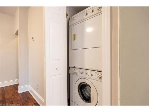 19 Strachan Street E, Hamilton, ON - Indoor Photo Showing Laundry Room