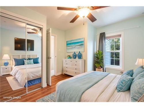 19 Strachan Street E, Hamilton, ON - Indoor Photo Showing Bedroom