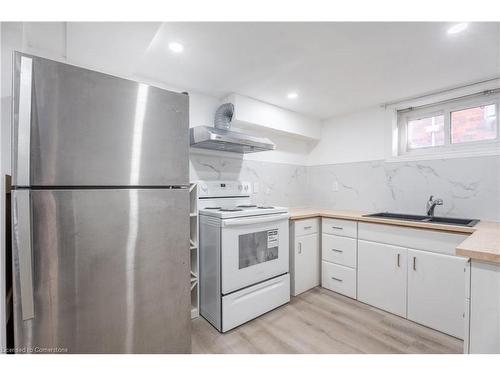 Lower-191 West 2Nd Street, Hamilton, ON - Indoor Photo Showing Kitchen