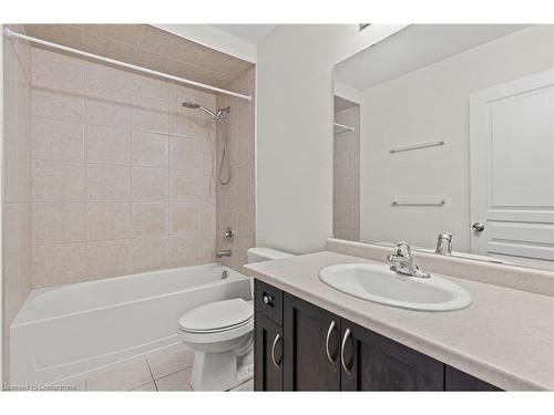 74 Vinton Road, Ancaster, ON - Indoor Photo Showing Bathroom