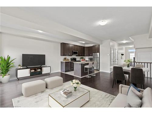 74 Vinton Road, Ancaster, ON - Indoor Photo Showing Living Room