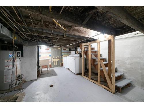 17 Kinrade Avenue, Hamilton, ON - Indoor Photo Showing Basement