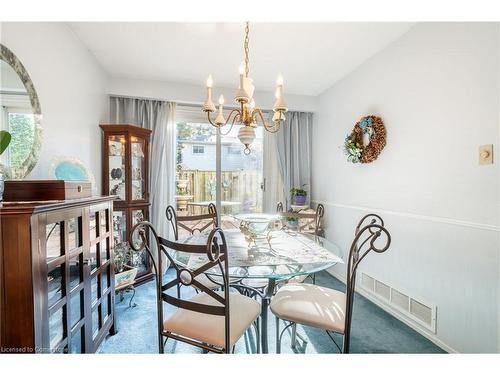 64-5475 Lakeshore Road, Burlington, ON - Indoor Photo Showing Dining Room