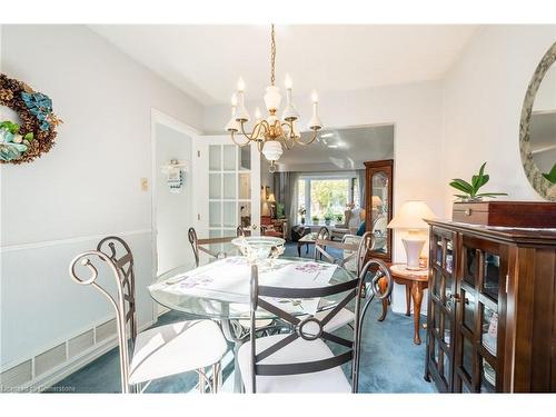 64-5475 Lakeshore Road, Burlington, ON - Indoor Photo Showing Dining Room