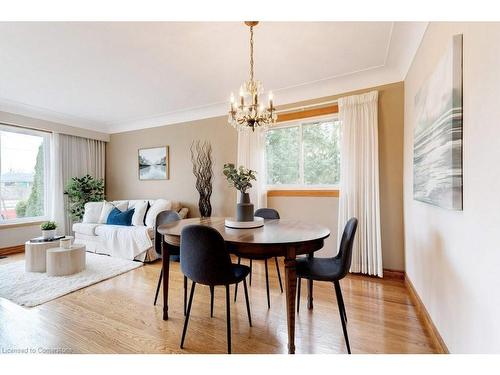 146 West 3Rd Street, Hamilton, ON - Indoor Photo Showing Dining Room