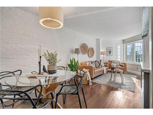 1806 Hobson Drive, Burlington, ON - Indoor Photo Showing Dining Room