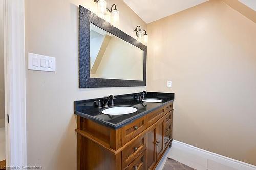 1229 Valens Road S, Flamborough, ON - Indoor Photo Showing Bathroom