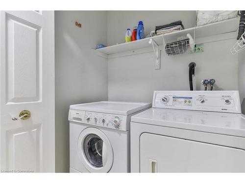 214 Silverbirch Boulevard, Mount Hope, ON - Indoor Photo Showing Laundry Room