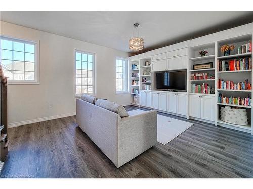 3334 Erasmum Street, Oakville, ON - Indoor Photo Showing Living Room