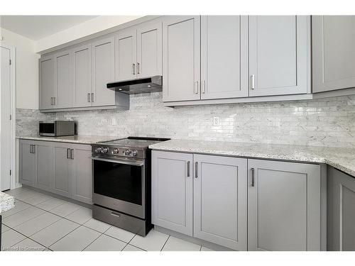 3334 Erasmum Street, Oakville, ON - Indoor Photo Showing Kitchen