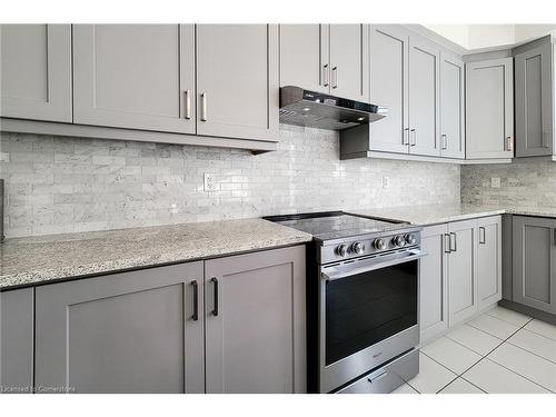 3334 Erasmum Street, Oakville, ON - Indoor Photo Showing Kitchen