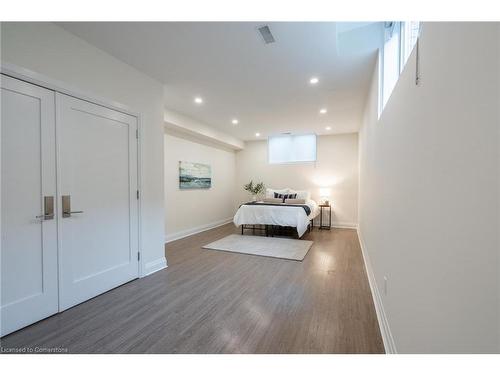 115 Rosemary Lane, Ancaster, ON - Indoor Photo Showing Bedroom